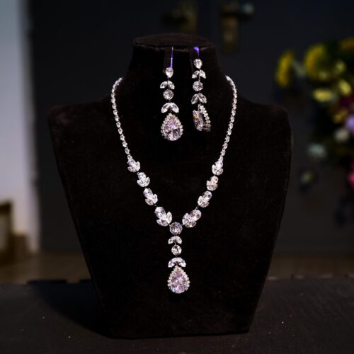 Ear Ring and Neck Chain