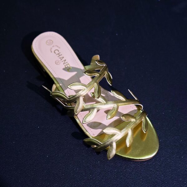 DSC08619 Gianvito Rossi leather sandals